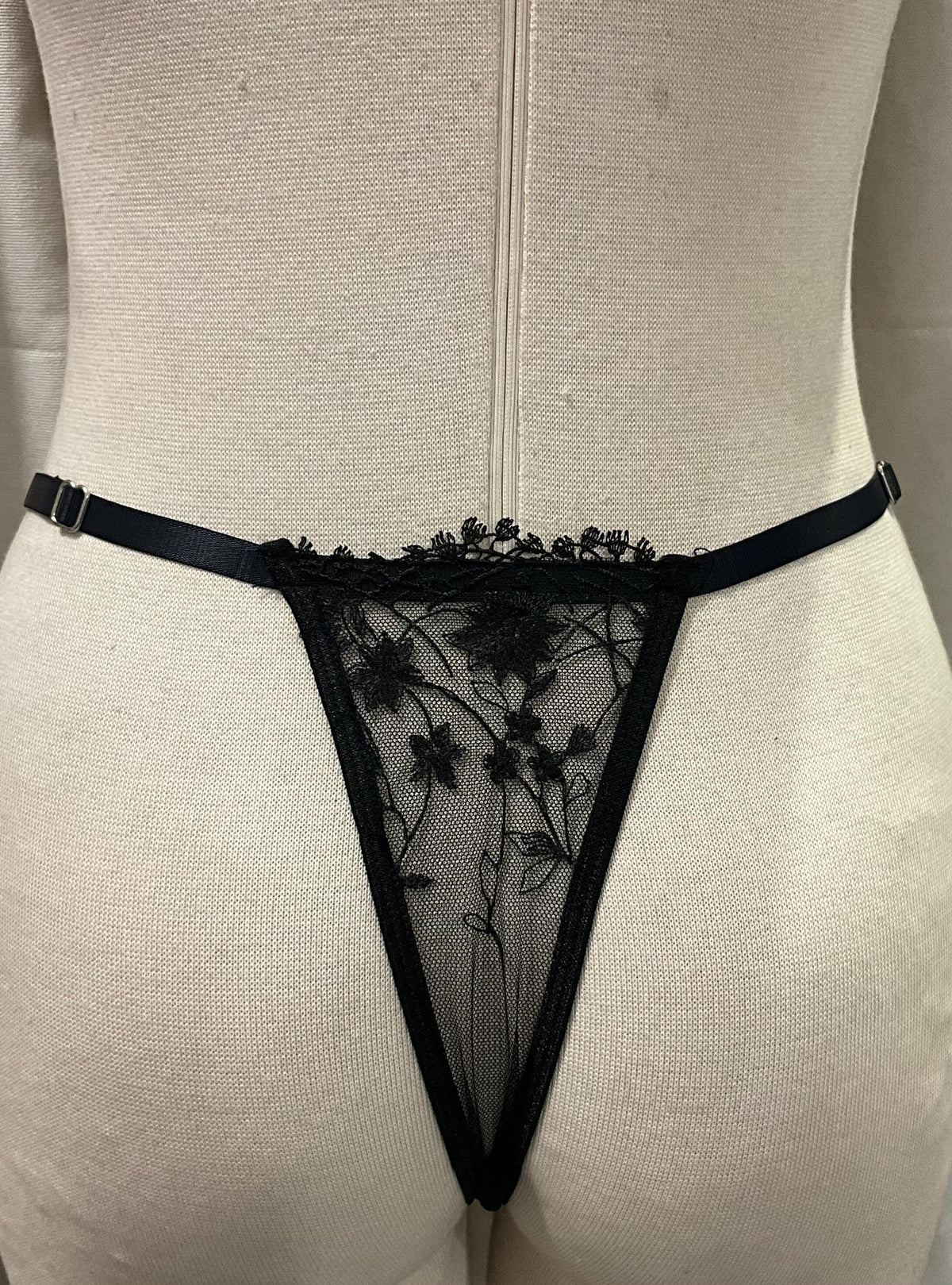 Handmade in İstanbul Black Sheer Embroidered Thong