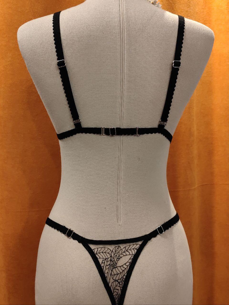 Handmade in Istanbul - Black Leaf Embroidered Lace Lingerie Set – Handmade Bra and Thong