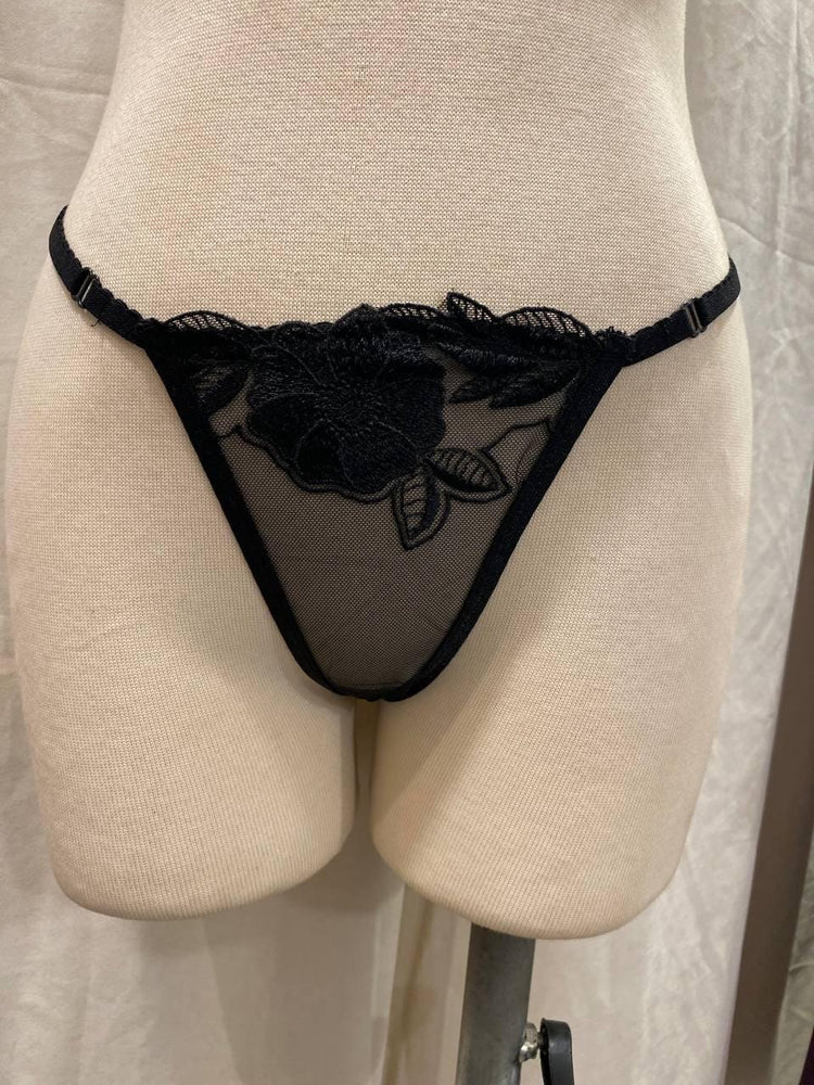 Handmade in İstanbul Black Floral Mesh Thong