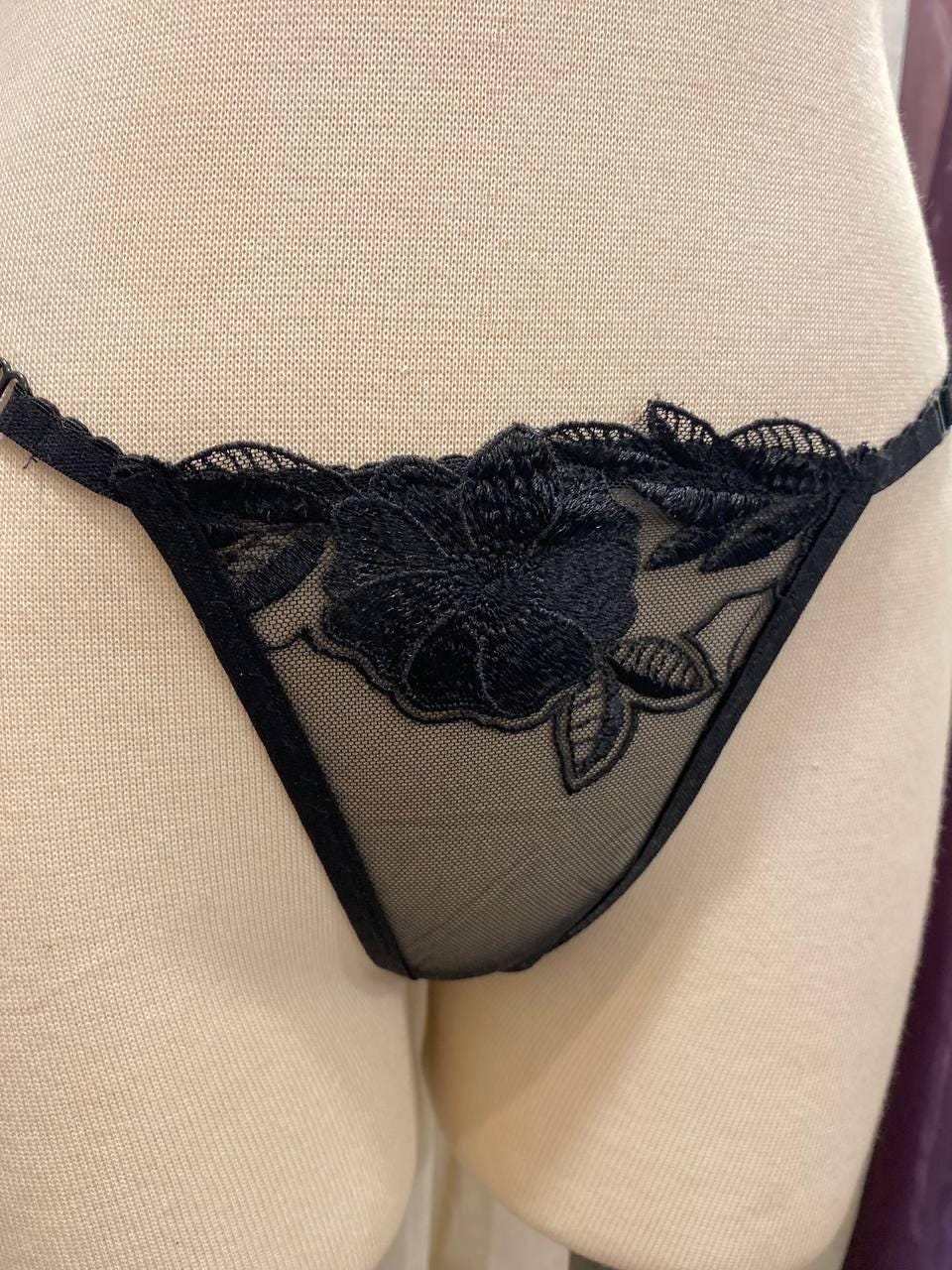 Handmade in İstanbul Black Floral Mesh Thong