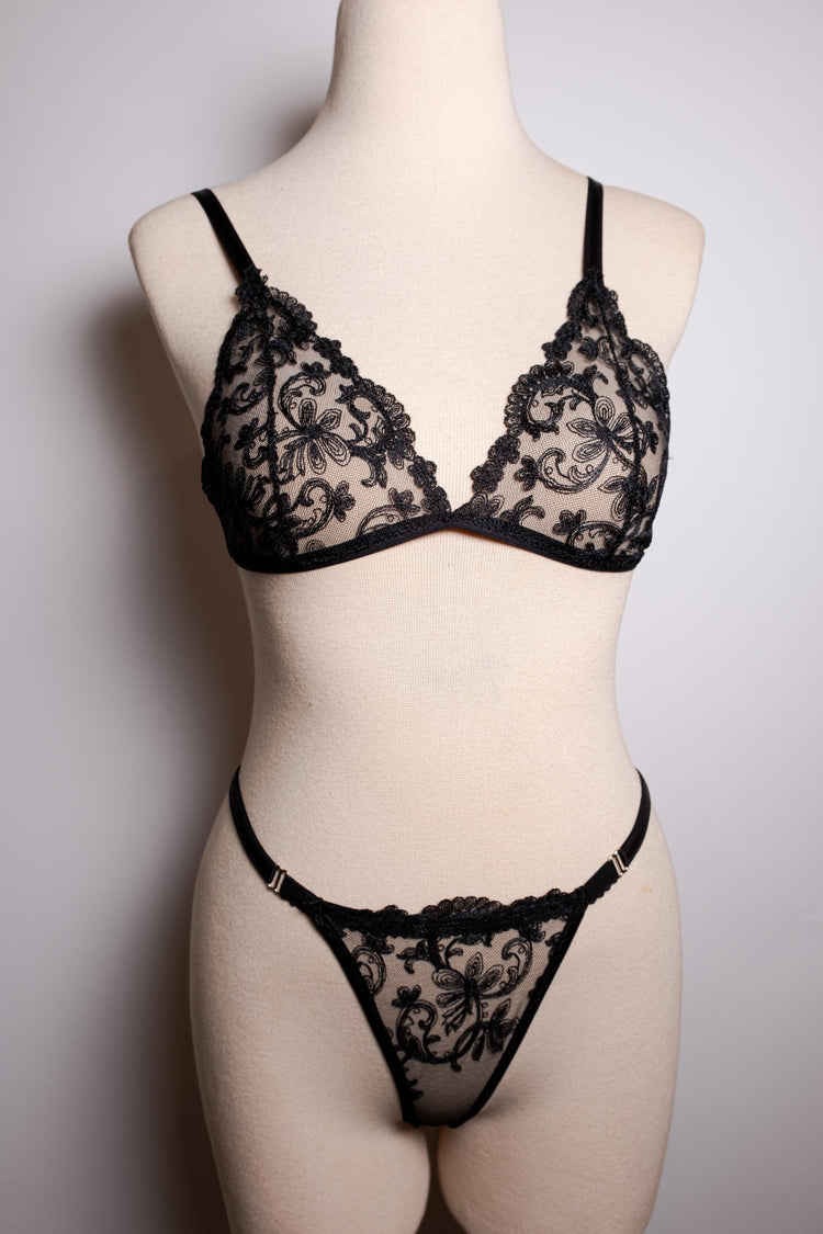 Handmade in İstanbul Handmade Black Lace Lingerie Set – Sheer Triangle Bralette & Adjustable Thong