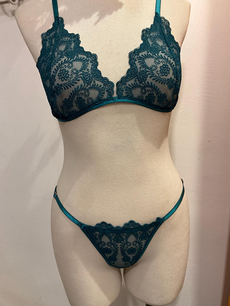 Emerald Green Floral Lace Lingerie Set • Sheer Embroidered Bralette & Thong • Sexy Mesh Underwear • Christmas Gift for Her
