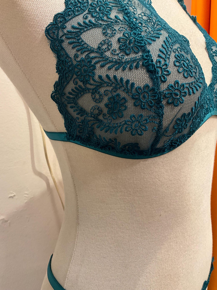 Emerald Green Floral Lace Lingerie Set • Sheer Embroidered Bralette & Thong • Sexy Mesh Underwear • Christmas Gift for Her